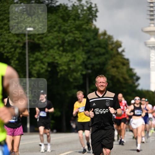 29.06.2025 - hella hamburg halbmarathon Dr. Thomas Lammeyer http://msf.ph/oto/8368643 29.06.2025 09:57:16 Kennedybrücke 1466, 1759, 2234, 2365, 2402, 2623, 2890, 2937, 3004, 3186, 3414, 4091, 4235, 4247, 4310, 4553, 4949, 5022, 5362, 5460, 5532, 5650, 5692, 6071, 6203, 6282, 6375, 6388, 6460, 6575, 6903, 7167, 7385, 7448, 7480, 7734, 9030, 9043, 9126, 9200, 9303, 9305, 9544, 9633, 9723, 9965, 11077, 11283 meine-sportfotos.de