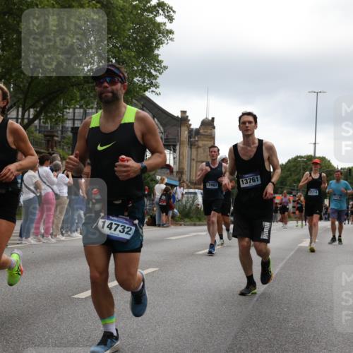29.06.2025 - hella hamburg halbmarathon Yannick Fuchs http://msf.ph/oto/8368693 29.06.2025 10:53:29 20KM 2348, 2780, 3114, 3279, 3425, 4238, 4796, 4986, 5885, 6087, 6220, 6438, 7031, 7223, 7287, 8030, 8326, 8807, 9985, 10488, 10587, 10896, 10943, 11018, 11114, 11757, 11935, 11938, 12206, 12261, 12564, 12736, 12779, 12862, 13583, 13706, 13761, 14567, 14732, 14902, 14928, 14965, 15232, 15284, 15785, 16227, 16530, 16754, 16910, 16915, 16980, 17176, 17304, 17503, 17630, 18467, 18485, 18716, 18855, 19015, 19160 meine-sportfotos.de