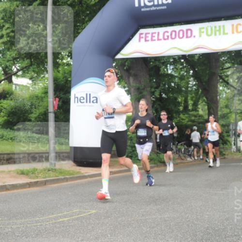 29.06.2025 - hella hamburg halbmarathon KatJ http://msf.ph/oto/8368856 29.06.2025 10:23:20 Zwischen KM18-KM19 1743, 5550, 7628 meine-sportfotos.de