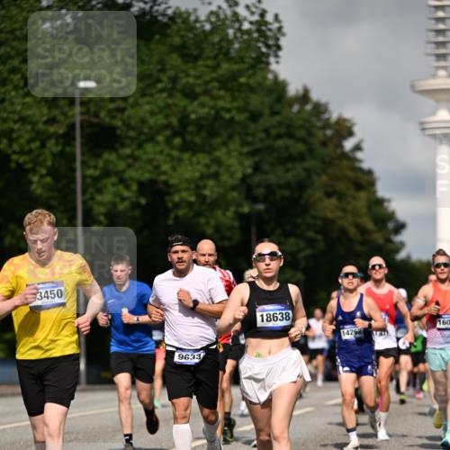 29.06.2025 - hella hamburg halbmarathon Dr. Thomas Lammeyer http://msf.ph/oto/8368865 29.06.2025 09:57:19 Kennedybrücke 1466, 2234, 2270, 2623, 2890, 2937, 3004, 3186, 3414, 3852, 4235, 4247, 4310, 4553, 4949, 5022, 5115, 5362, 5460, 5532, 5650, 6071, 6203, 6282, 6375, 6388, 6460, 6575, 6903, 7167, 7385, 7448, 7480, 7734, 8023, 9030, 9043, 9126, 9200, 9303, 9305, 9633, 9723, 9965, 10792, 11077, 11283 meine-sportfotos.de