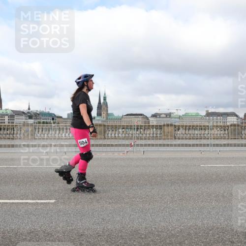 29.06.2025 - hella hamburg halbmarathon Lena Gebhardt http://msf.ph/oto/8369070 29.06.2025 09:10:57 Lombardsbrücke  meine-sportfotos.de