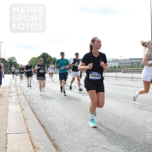 29.06.2025 - hella hamburg halbmarathon Lena Gebhardt http://msf.ph/oto/8369136 29.06.2025 10:14:44 Lombardsbrücke 8755, 13673, 249, 15048, 16, 1071, 1379, 1406, 1575, 1728, 2046, 2140, 2494, 2601, 2690, 2990, 3020, 3025, 3154, 3454, 3507, 3509, 3691, 3756, 3834, 3844, 3939, 4641, 5191, 5608, 5670, 5800, 5981, 6028, 6083, 6089, 6181, 6248, 6366, 6935, 7195, 7209, 7439, 7802, 7840, 7991, 8055, 8147, 8239, 8275, 8409, 8522, 8563, 8755, 8854, 8892, 9113, 9173, 9556, 9663, 9709, 9911, 10224, 10391, 10589, 10610, 10717, 10963, 12467, 13237, 14488, 16126 meine-sportfotos.de