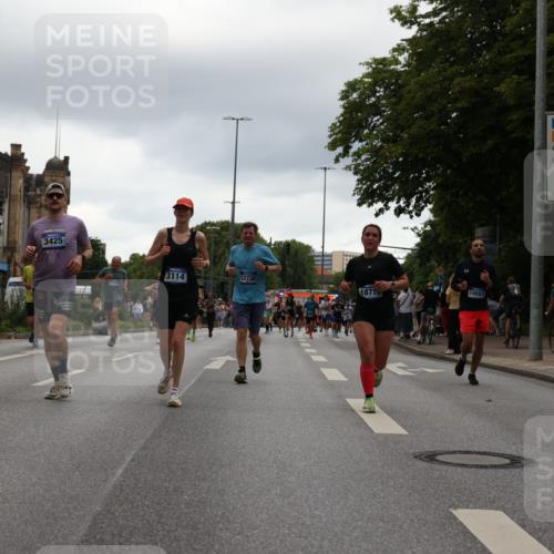 29.06.2025 - hella hamburg halbmarathon Yannick Fuchs http://msf.ph/oto/8369155 29.06.2025 10:53:30 20KM 2348, 2780, 3114, 3279, 3425, 4238, 4796, 4986, 5885, 6087, 6220, 6438, 7031, 7287, 8030, 8326, 8481, 8807, 9985, 10488, 10587, 10896, 11018, 11114, 11757, 11935, 11938, 12206, 12261, 12564, 12736, 12779, 12862, 13583, 13706, 13761, 14567, 14732, 14902, 14928, 14965, 15232, 15284, 15785, 15914, 16227, 16530, 16754, 16910, 16915, 16980, 17176, 17304, 17503, 17630, 18467, 18485, 18716, 18855, 19015, 19160 meine-sportfotos.de