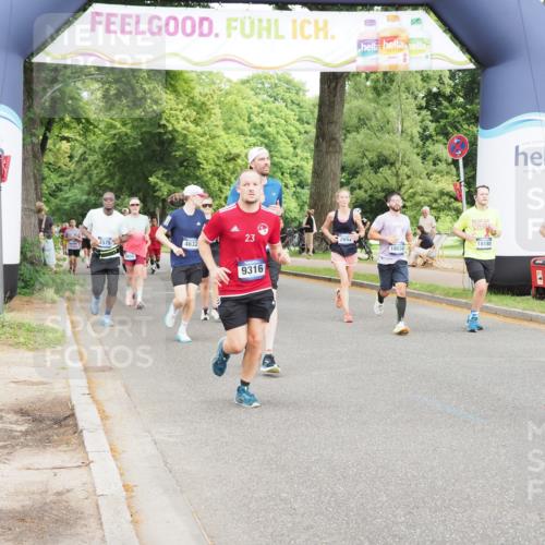 29.06.2025 - hella hamburg halbmarathon MichiJ http://msf.ph/oto/8369225 29.06.2025 10:44:23 Zwischen KM18-KM19 2652, 3575, 4632, 5015, 5134, 5391, 6892, 7159, 9316, 10788, 11645, 12773, 15110, 15220, 16418, 16531, 16634, 16909, 17405, 17848, 18180 meine-sportfotos.de