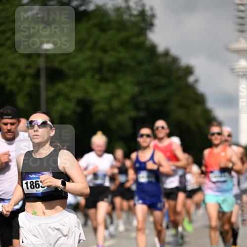 29.06.2025 - hella hamburg halbmarathon Dr. Thomas Lammeyer http://msf.ph/oto/8369238 29.06.2025 09:57:21 Kennedybrücke 1466, 2270, 2516, 2890, 2937, 3004, 3186, 3414, 3852, 4140, 4235, 4247, 4310, 4949, 5115, 5362, 5460, 5528, 5532, 5650, 6071, 6203, 6282, 6375, 6388, 6460, 6575, 6903, 7167, 7385, 7448, 7480, 7734, 8023, 9030, 9043, 9126, 9200, 9303, 9305, 9633, 9723, 9965, 10792, 11077, 11283 meine-sportfotos.de