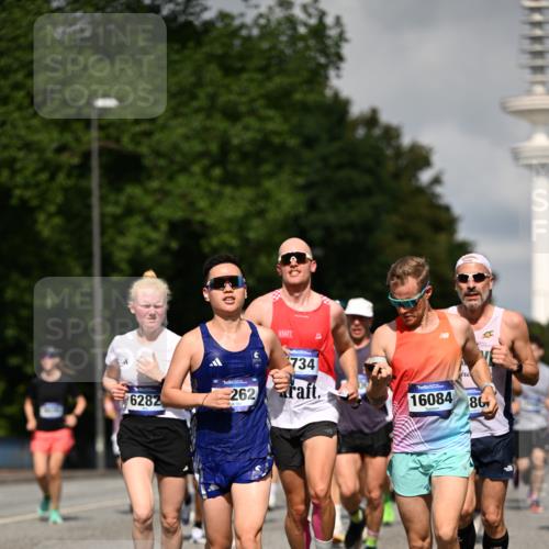 29.06.2025 - hella hamburg halbmarathon Dr. Thomas Lammeyer http://msf.ph/oto/8369354 29.06.2025 09:57:22 Kennedybrücke 1466, 2270, 2516, 2890, 2937, 3004, 3186, 3414, 3852, 4140, 4235, 4247, 4949, 5115, 5362, 5460, 5528, 5532, 5650, 6071, 6203, 6282, 6388, 6460, 6575, 6903, 7167, 7385, 7448, 7480, 7734, 8023, 9030, 9043, 9126, 9200, 9303, 9305, 9633, 9723, 9965, 10792, 11077, 11283 meine-sportfotos.de