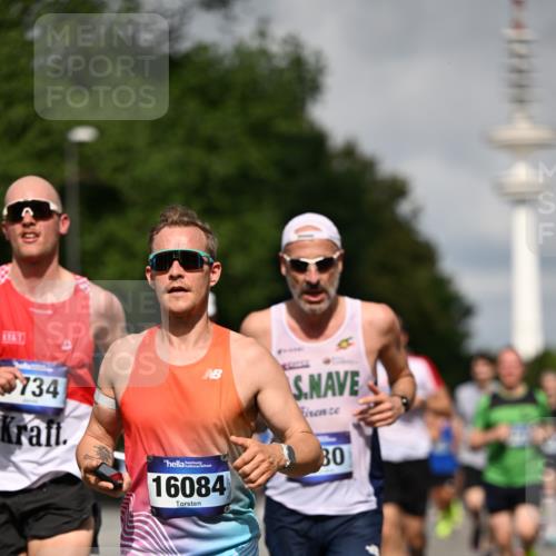 29.06.2025 - hella hamburg halbmarathon Dr. Thomas Lammeyer http://msf.ph/oto/8369382 29.06.2025 09:57:24 Kennedybrücke 1466, 1902, 2270, 2516, 2890, 2937, 3004, 3186, 3414, 3852, 4140, 4235, 4247, 4949, 5115, 5362, 5460, 5528, 5532, 5650, 6071, 6282, 6388, 6575, 6903, 7167, 7385, 7448, 7480, 7734, 8023, 9030, 9043, 9126, 9200, 9633, 9723, 9965, 10792, 11077, 11283 meine-sportfotos.de