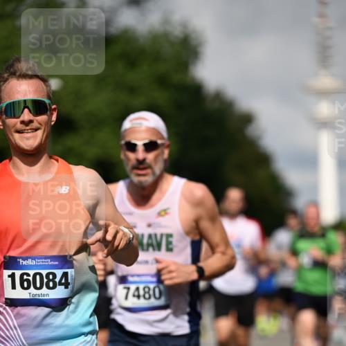 29.06.2025 - hella hamburg halbmarathon Dr. Thomas Lammeyer http://msf.ph/oto/8369420 29.06.2025 09:57:24 Kennedybrücke 1466, 1902, 2270, 2516, 2890, 2937, 3004, 3186, 3414, 3852, 4140, 4235, 4247, 4949, 5115, 5362, 5460, 5528, 5532, 5650, 6071, 6282, 6388, 6575, 6903, 7167, 7385, 7448, 7480, 7734, 8023, 9030, 9043, 9126, 9200, 9633, 9723, 9965, 10792, 11077, 11283 meine-sportfotos.de