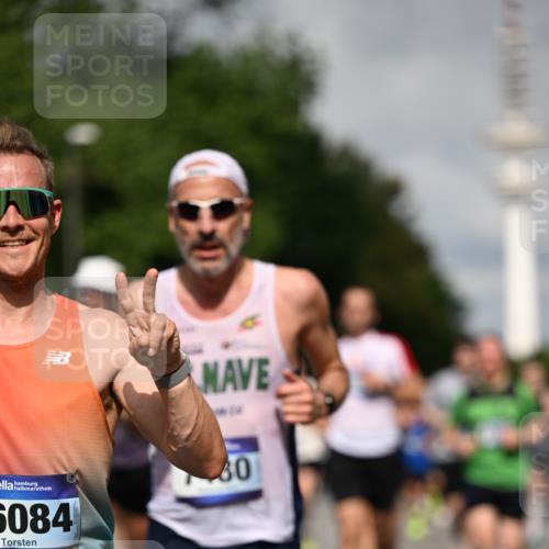 29.06.2025 - hella hamburg halbmarathon Dr. Thomas Lammeyer http://msf.ph/oto/8369431 29.06.2025 09:57:24 Kennedybrücke 1466, 1902, 2270, 2516, 2890, 2937, 3004, 3186, 3414, 3852, 4140, 4235, 4247, 4949, 5115, 5362, 5460, 5528, 5532, 5650, 6071, 6282, 6388, 6575, 6903, 7167, 7385, 7448, 7480, 7734, 8023, 9030, 9043, 9126, 9200, 9633, 9723, 9965, 10792, 11077, 11283 meine-sportfotos.de