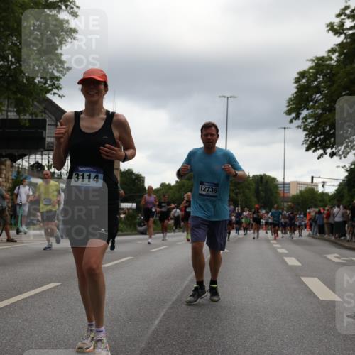 29.06.2025 - hella hamburg halbmarathon Yannick Fuchs http://msf.ph/oto/8369533 29.06.2025 10:53:32 20KM 2348, 2780, 3114, 3279, 3425, 4238, 4379, 4796, 4986, 5885, 6087, 6220, 6438, 7287, 7824, 8030, 8326, 8481, 8807, 9985, 10488, 10587, 10896, 11018, 11114, 11158, 11159, 11250, 11757, 11935, 11938, 12206, 12261, 12564, 12736, 12779, 12862, 13706, 13761, 14567, 14732, 14902, 14928, 14965, 15785, 15914, 16227, 16530, 16754, 16910, 16915, 16980, 17176, 17304, 17503, 18467, 18485, 18716, 18855, 19015, 19160 meine-sportfotos.de