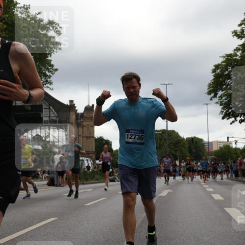 29.06.2025 - hella hamburg halbmarathon Yannick Fuchs http://msf.ph/oto/8369589 29.06.2025 10:53:33 20KM 2780, 3114, 3279, 3425, 4238, 4379, 4796, 4986, 5885, 6087, 6220, 6438, 7287, 7824, 8030, 8326, 8481, 8807, 9985, 10488, 10587, 10896, 11018, 11114, 11158, 11159, 11250, 11757, 11935, 11938, 12206, 12261, 12406, 12564, 12736, 12779, 12862, 13706, 13761, 14567, 14732, 14902, 14928, 14965, 15785, 15914, 16227, 16530, 16754, 16915, 16980, 17176, 17304, 17503, 18467, 18485, 18716, 18855, 19015, 19160 meine-sportfotos.de