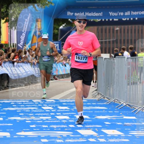 29.06.2025 - hella hamburg halbmarathon Strokosch-Dieckow http://msf.ph/oto/8369655 29.06.2025 10:27:52 Ziel 1122, 10106, 10485, 12189, 16377 meine-sportfotos.de