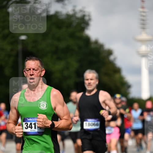 29.06.2025 - hella hamburg halbmarathon Dr. Thomas Lammeyer http://msf.ph/oto/8369756 29.06.2025 09:57:31 Kennedybrücke 1424, 1466, 1902, 2270, 2516, 2890, 2937, 3414, 3785, 3852, 4140, 4235, 4237, 4247, 4949, 5115, 5362, 5460, 5528, 5532, 5650, 6282, 6388, 6575, 7167, 7385, 7480, 7734, 8023, 8269, 8928, 9030, 9043, 9105, 9200, 9482, 9633, 9723, 9965, 10792, 11077, 11283 meine-sportfotos.de