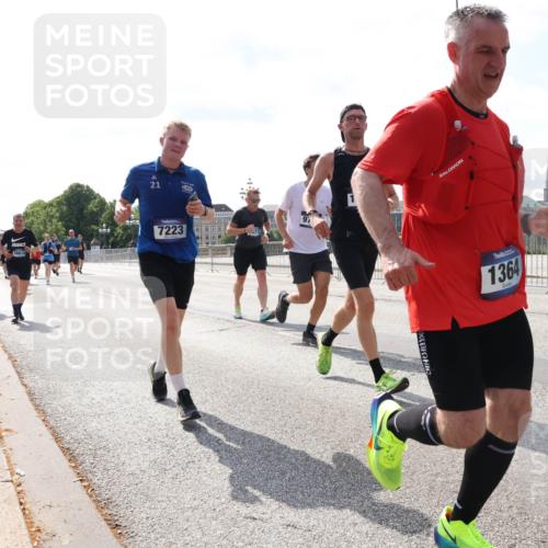 29.06.2025 - hella hamburg halbmarathon Lena Gebhardt http://msf.ph/oto/8369791 29.06.2025 10:02:06 Lombardsbrücke 16614, 7223, 1364, 1184, 1254, 1364, 1432, 1453, 1464, 1653, 1729, 1881, 1940, 2142, 2322, 2323, 2806, 2957, 3039, 3169, 4286, 4328, 4985, 5602, 5603, 5742, 5763, 6166, 6295, 6322, 6327, 6438, 6595, 7031, 7189, 7223, 7243, 8578, 8926, 9020, 9021, 9156, 9230, 9353, 9741, 9928, 10177, 10866, 10882, 10915, 11554, 11871, 11938, 12315, 12316, 12491, 14471, 14660, 14677, 16420 meine-sportfotos.de