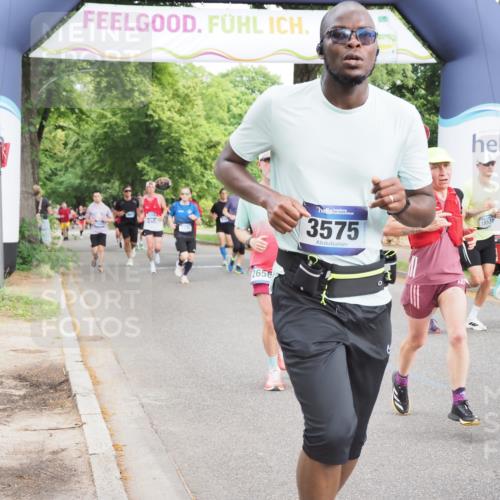 29.06.2025 - hella hamburg halbmarathon MichiJ http://msf.ph/oto/8369841 29.06.2025 10:44:27 Zwischen KM18-KM19 1387, 2652, 2656, 3575, 4632, 5391, 6892, 7159, 9316, 10788, 15220, 15664, 16418, 16634, 16909, 17405, 18180, 18325, 18531 meine-sportfotos.de