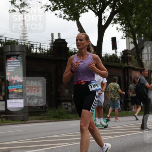 29.06.2025 - hella hamburg halbmarathon Yannick Fuchs http://msf.ph/oto/8370005 29.06.2025 10:53:38 20KM 2780, 3114, 3425, 4238, 4379, 4796, 4986, 6327, 7287, 7824, 8030, 8326, 8481, 8807, 9741, 9985, 10488, 10587, 10896, 11018, 11114, 11158, 11159, 11250, 11757, 12261, 12406, 12736, 12779, 12862, 13036, 13706, 13761, 14471, 14928, 15083, 15525, 15785, 15914, 16227, 16530, 16754, 16915, 17176, 17304, 17860, 18377, 18485, 18716, 18855, 19178 meine-sportfotos.de