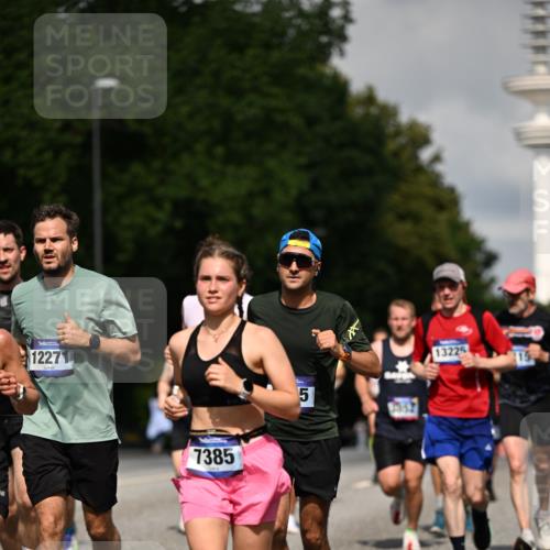 29.06.2025 - hella hamburg halbmarathon Dr. Thomas Lammeyer http://msf.ph/oto/8370026 29.06.2025 09:57:33 Kennedybrücke 1424, 1466, 1902, 2270, 2516, 2890, 2937, 3414, 3785, 3852, 4140, 4235, 4237, 4247, 4949, 5115, 5362, 5460, 5528, 5532, 5650, 6282, 6388, 6575, 7167, 7385, 7480, 7734, 8023, 8269, 8928, 9030, 9043, 9105, 9200, 9482, 9633, 9723, 9965, 10792, 11077, 11283 meine-sportfotos.de