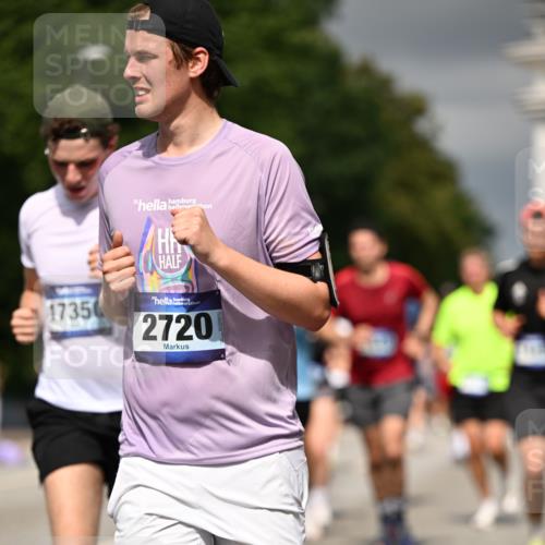 29.06.2025 - hella hamburg halbmarathon Dr. Thomas Lammeyer http://msf.ph/oto/8370132 29.06.2025 10:19:42 Kennedybrücke 1440, 2076, 2140, 2494, 2720, 2989, 3167, 3417, 4007, 4466, 5423, 6376, 6576, 7897, 7941, 7942, 8885, 9192, 9307, 9556, 9657, 9847, 10108, 10608, 10963, 11303 meine-sportfotos.de