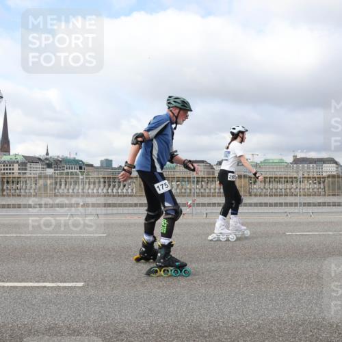 29.06.2025 - hella hamburg halbmarathon Lena Gebhardt http://msf.ph/oto/8370182 29.06.2025 09:11:02 Lombardsbrücke 175, 262 meine-sportfotos.de