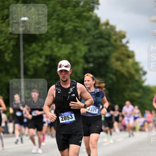 29.06.2025 - hella hamburg halbmarathon Dr. Thomas Lammeyer http://msf.ph/oto/8370289 29.06.2025 10:41:59 Kennedybrücke 1337, 1475, 1799, 1985, 2016, 2031, 2853, 3880, 4442, 4762, 5139, 5522, 5523, 6697, 6955, 7124, 7321, 7544, 7629, 8499, 8811, 8843, 8985, 9288, 9524, 9894, 10025, 10159, 10506, 10836 meine-sportfotos.de