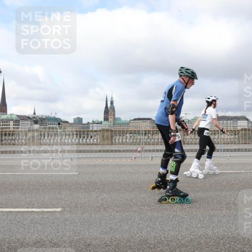 29.06.2025 - hella hamburg halbmarathon Lena Gebhardt http://msf.ph/oto/8370322 29.06.2025 09:11:02 Lombardsbrücke 5, 262 meine-sportfotos.de