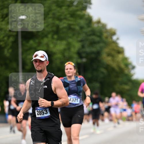 29.06.2025 - hella hamburg halbmarathon Dr. Thomas Lammeyer http://msf.ph/oto/8370333 29.06.2025 10:42:00 Kennedybrücke 1337, 1475, 1799, 1985, 2016, 2031, 2853, 3286, 3880, 4442, 4762, 5139, 5522, 5523, 6697, 6955, 7124, 7321, 7544, 7629, 8499, 8811, 8843, 8985, 9288, 9524, 9894, 10025, 10159, 10506, 10836, 11087 meine-sportfotos.de