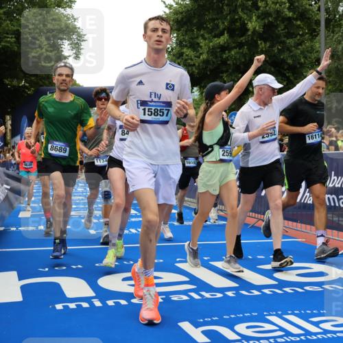 29.06.2025 - hella hamburg halbmarathon Strokosch-Dieckow http://msf.ph/oto/8370361 29.06.2025 10:49:32 Ziel 1342, 1476, 2504, 2516, 2592, 2596, 2878, 2889, 2937, 5705, 5978, 6115, 8437, 8689, 8813, 9038, 9463, 9649, 11339, 11340, 11679, 11779, 11977, 12094, 13233, 13269, 14562, 14838, 15392, 15857, 16114, 16592, 16738, 16891, 17001, 18058, 18476, 18887, 18960 meine-sportfotos.de