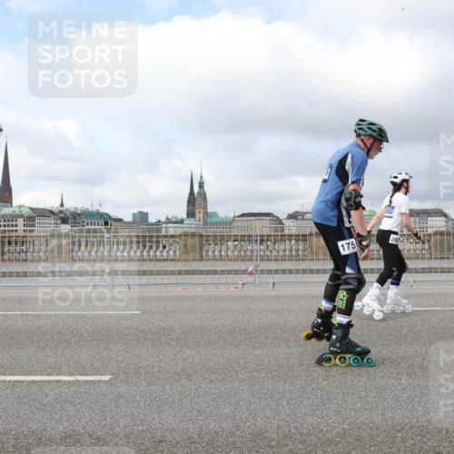 29.06.2025 - hella hamburg halbmarathon Lena Gebhardt http://msf.ph/oto/8370364 29.06.2025 09:11:02 Lombardsbrücke 1262, 175, 26 meine-sportfotos.de