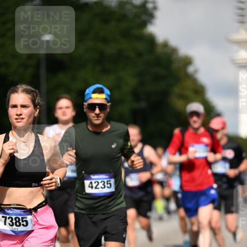 29.06.2025 - hella hamburg halbmarathon Dr. Thomas Lammeyer http://msf.ph/oto/8370387 29.06.2025 09:57:34 Kennedybrücke 1424, 1466, 1902, 2270, 2516, 2890, 2937, 3414, 3785, 3852, 4140, 4235, 4237, 4247, 4949, 5115, 5362, 5460, 5528, 5532, 5650, 6282, 6388, 6575, 6831, 7167, 7385, 7480, 7734, 8023, 8269, 8928, 9030, 9043, 9105, 9200, 9482, 9723, 9965, 10792, 11077, 11283 meine-sportfotos.de