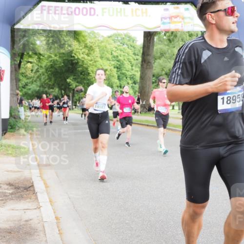 29.06.2025 - hella hamburg halbmarathon MichiJ http://msf.ph/oto/8370554 29.06.2025 10:44:34 Zwischen KM18-KM19 1239, 1387, 3141, 4579, 6592, 10599, 11018, 11043, 13863, 14266, 16227, 17543, 18325, 18508, 18531, 18587 meine-sportfotos.de