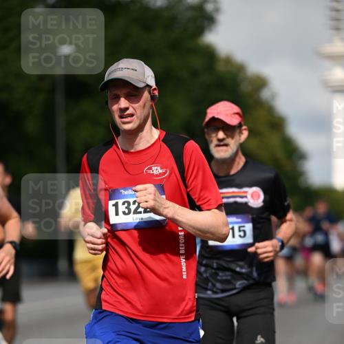 29.06.2025 - hella hamburg halbmarathon Dr. Thomas Lammeyer http://msf.ph/oto/8370597 29.06.2025 09:57:36 Kennedybrücke 1424, 1466, 1902, 2098, 2270, 2516, 2823, 2937, 3414, 3785, 3852, 4140, 4183, 4235, 4237, 4247, 4949, 5115, 5362, 5460, 5528, 5532, 5650, 6282, 6388, 6831, 7167, 7385, 7480, 7734, 8023, 8269, 8743, 8928, 9030, 9043, 9105, 9200, 9482, 9723, 9815, 9965, 10792, 11077 meine-sportfotos.de