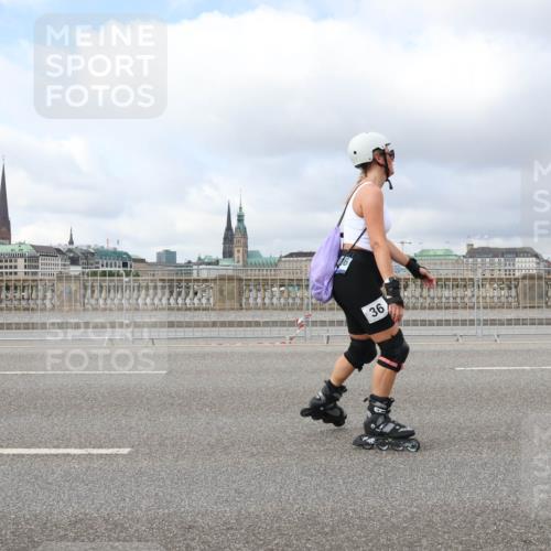 29.06.2025 - hella hamburg halbmarathon Lena Gebhardt http://msf.ph/oto/8370625 29.06.2025 09:11:04 Lombardsbrücke 36 meine-sportfotos.de