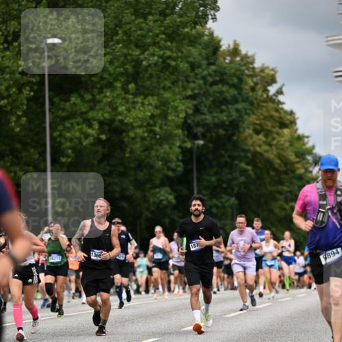 29.06.2025 - hella hamburg halbmarathon Dr. Thomas Lammeyer http://msf.ph/oto/8370760 29.06.2025 10:42:02 Kennedybrücke 1337, 1475, 1799, 1985, 2016, 2031, 2853, 3286, 3880, 4762, 5139, 5522, 5523, 6697, 6955, 7124, 7321, 7629, 8499, 8811, 8843, 8985, 9288, 9391, 9524, 9894, 10025, 10159, 10506, 10836, 11087 meine-sportfotos.de