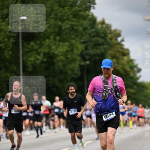 29.06.2025 - hella hamburg halbmarathon Dr. Thomas Lammeyer http://msf.ph/oto/8370860 29.06.2025 10:42:04 Kennedybrücke 1337, 1475, 1799, 1985, 2016, 2031, 2124, 2853, 3286, 3880, 4762, 5139, 5522, 5523, 5875, 6697, 6955, 7124, 7321, 7629, 8499, 8811, 8985, 9391, 9524, 9894, 10025, 10506, 10836, 11087, 11164 meine-sportfotos.de