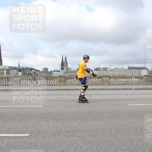 29.06.2025 - hella hamburg halbmarathon Lena Gebhardt http://msf.ph/oto/8371336 29.06.2025 09:11:42 Lombardsbrücke  meine-sportfotos.de