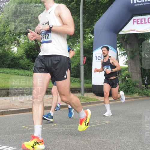 29.06.2025 - hella hamburg halbmarathon KatJ http://msf.ph/oto/8371400 29.06.2025 10:23:45 Zwischen KM18-KM19 57, 1217, 6169, 7884, 7972 meine-sportfotos.de