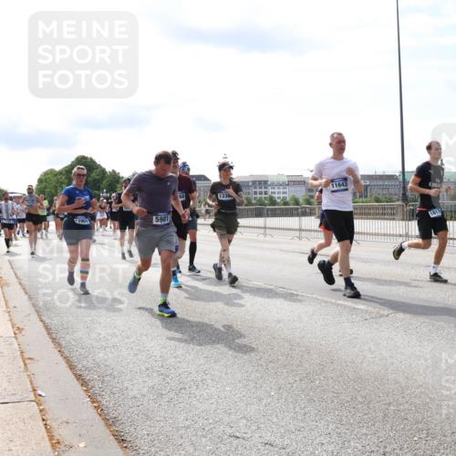 29.06.2025 - hella hamburg halbmarathon Lena Gebhardt http://msf.ph/oto/8371414 29.06.2025 10:14:54 Lombardsbrücke 2901, 5981, 1338, 11643, 1817, 7195, 1071, 1296, 1379, 1406, 1575, 1728, 1745, 2046, 2140, 2281, 2494, 2601, 2690, 2990, 3020, 3025, 3154, 3454, 3507, 3509, 3513, 3691, 3756, 3834, 3844, 4495, 4641, 5191, 5608, 5670, 5800, 5981, 6181, 6248, 6317, 6366, 6935, 7195, 7439, 7802, 7881, 8055, 8147, 8237, 8239, 8275, 8522, 8563, 8609, 8755, 8854, 9113, 9173, 9556, 9663, 9709, 9911, 9975, 10224, 10391, 10589, 10610, 10717, 10963, 11271, 11598, 12467 meine-sportfotos.de