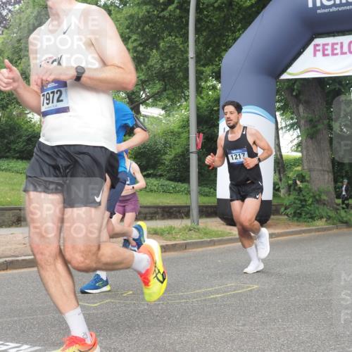 29.06.2025 - hella hamburg halbmarathon KatJ http://msf.ph/oto/8371445 29.06.2025 10:23:45 Zwischen KM18-KM19 57, 1217, 6169, 7884, 7972 meine-sportfotos.de