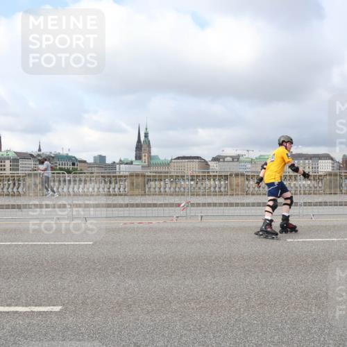 29.06.2025 - hella hamburg halbmarathon Lena Gebhardt http://msf.ph/oto/8371526 29.06.2025 09:11:42 Lombardsbrücke  meine-sportfotos.de