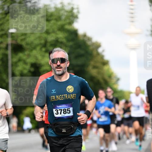 29.06.2025 - hella hamburg halbmarathon Dr. Thomas Lammeyer http://msf.ph/oto/8371731 29.06.2025 09:57:48 Kennedybrücke 1098, 1171, 1413, 1424, 1476, 1892, 1902, 2098, 2188, 2516, 2823, 2842, 3477, 3785, 3852, 4140, 4183, 4185, 4237, 4270, 5115, 5528, 6198, 6266, 6630, 6831, 8023, 8269, 8743, 8928, 9105, 9482, 9619, 9815, 10237, 10792 meine-sportfotos.de