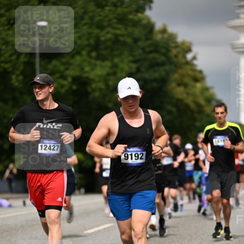 29.06.2025 - hella hamburg halbmarathon Dr. Thomas Lammeyer http://msf.ph/oto/8371803 29.06.2025 10:19:48 Kennedybrücke 1440, 1651, 2076, 2140, 2720, 2835, 2989, 3167, 3417, 4466, 4828, 5046, 5423, 6376, 6576, 7897, 7941, 7942, 8746, 8885, 9192, 9307, 9556, 9847, 9881, 10108, 10608, 11113, 11303 meine-sportfotos.de
