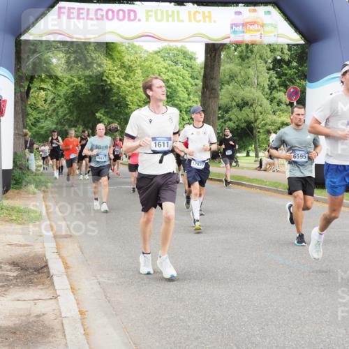 29.06.2025 - hella hamburg halbmarathon MichiJ http://msf.ph/oto/8371901 29.06.2025 10:44:49 Zwischen KM18-KM19 1611, 2236, 2840, 6595, 7082, 10383, 12495, 13880, 14369, 14571, 15145, 15197, 17827, 18891 meine-sportfotos.de