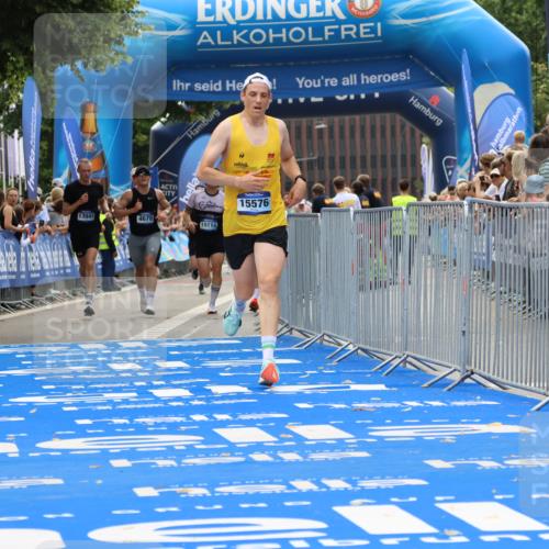 29.06.2025 - hella hamburg halbmarathon Strokosch-Dieckow http://msf.ph/oto/8371997 29.06.2025 10:27:22 Ziel 4678, 9804, 13941, 14019, 15136, 15576, 15583, 18037, 18124, 18567, 19114 meine-sportfotos.de