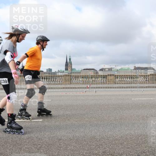 29.06.2025 - hella hamburg halbmarathon Lena Gebhardt http://msf.ph/oto/8372187 29.06.2025 09:12:06 Lombardsbrücke 202, 230 meine-sportfotos.de
