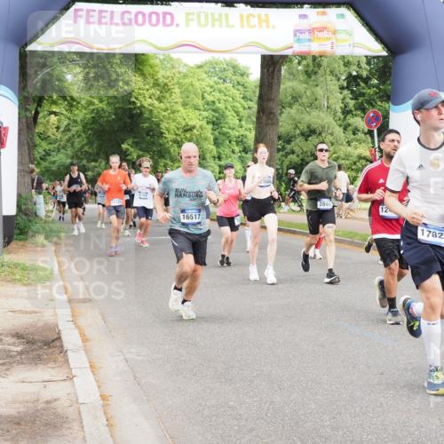 29.06.2025 - hella hamburg halbmarathon MichiJ http://msf.ph/oto/8372218 29.06.2025 10:44:50 Zwischen KM18-KM19 1611, 2236, 2806, 2840, 6595, 7856, 12495, 13880, 14369, 14571, 15145, 15197, 16113, 16517, 17827, 18891 meine-sportfotos.de