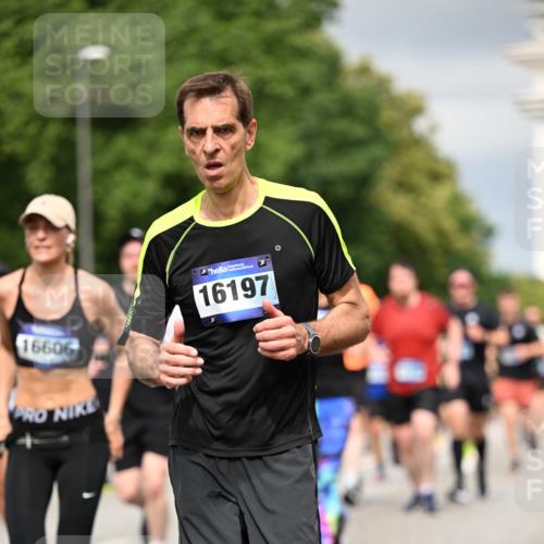 29.06.2025 - hella hamburg halbmarathon Dr. Thomas Lammeyer http://msf.ph/oto/8372340 29.06.2025 10:19:53 Kennedybrücke 1308, 1440, 1651, 2076, 2140, 2601, 2720, 2835, 3167, 4828, 5046, 5423, 7897, 7941, 7942, 8057, 8274, 8746, 8885, 9192, 9307, 9784, 9881, 10108, 10608, 11113, 11303 meine-sportfotos.de