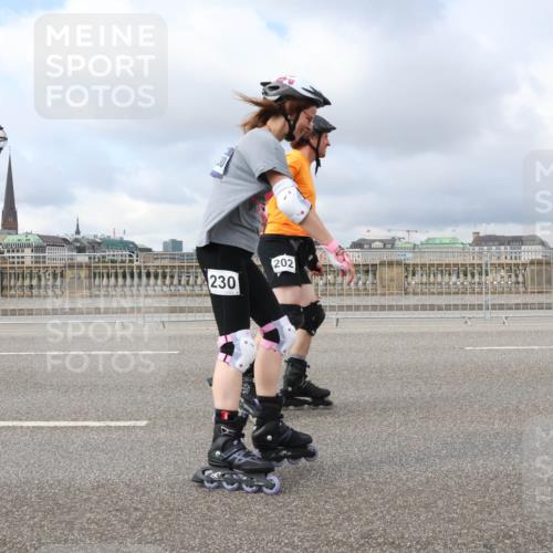 29.06.2025 - hella hamburg halbmarathon Lena Gebhardt http://msf.ph/oto/8372404 29.06.2025 09:12:06 Lombardsbrücke 230, 202 meine-sportfotos.de