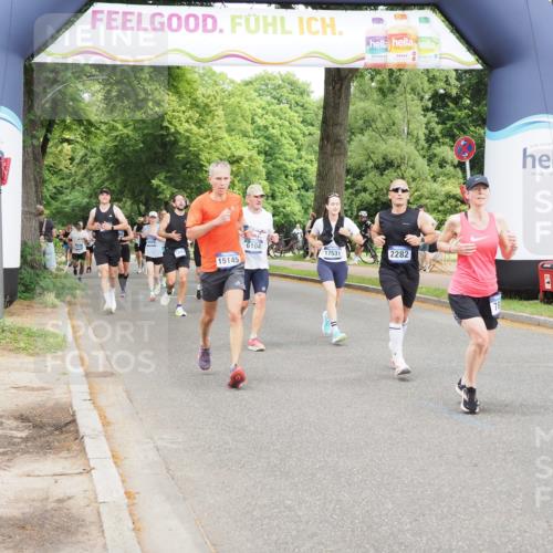 29.06.2025 - hella hamburg halbmarathon MichiJ http://msf.ph/oto/8372586 29.06.2025 10:44:52 Zwischen KM18-KM19 1611, 2282, 2806, 2840, 6595, 7856, 12495, 13880, 14571, 15145, 16113, 16517, 17531, 17827, 18891 meine-sportfotos.de