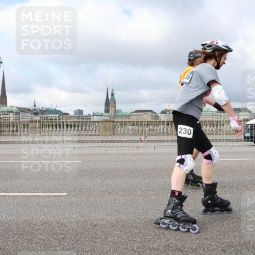 29.06.2025 - hella hamburg halbmarathon Lena Gebhardt http://msf.ph/oto/8372613 29.06.2025 09:12:07 Lombardsbrücke 230 meine-sportfotos.de