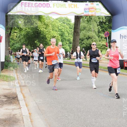 29.06.2025 - hella hamburg halbmarathon MichiJ http://msf.ph/oto/8372623 29.06.2025 10:44:52 Zwischen KM18-KM19 1611, 2282, 2806, 2840, 6595, 7856, 12495, 13880, 14571, 15145, 16113, 16517, 17531, 17827, 18891 meine-sportfotos.de